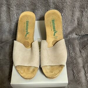 Berkemann Women's Beige Suede Mules